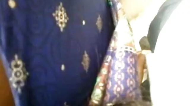 పోర్న్ బస్టీ అందగత్తె కనికరం ఆమె నోరు తెలుగు సెక్స్ రొమాన్స్ మరియు పుస్సీ ఫకింగ్ లో వంటగది అంతస్తులో ఆమె ముఖం చూపించాడు