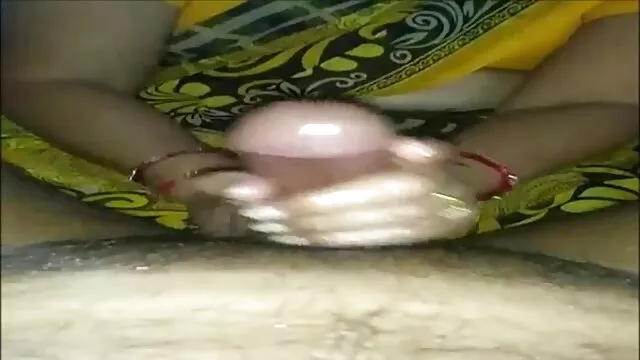 పోర్న్ నేను బాత్రూమ్ లో ఒక షవర్ పడుతుంది వచ్చింది మరియు కాలం వేడి సెక్స్ బిఎఫ్ తెలుగు నీటి కింద బస