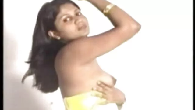 పోర్న్ చమురు ఆత్మవిశ్వాసం తో అందమైన సెక్స్ తెలుగు మూవీ ఈకలు హస్త ప్రయోగం