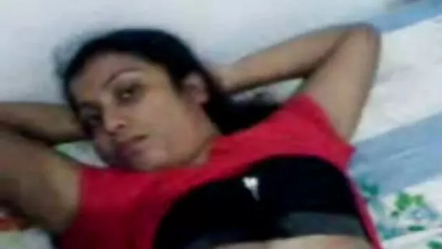 పోర్న్ MILF తో మాత్రలు వుడ్స్ తెలుగు సెక్స్ వీడియోస్ 2018 కోసం డబ్బు ధెంగడమ్