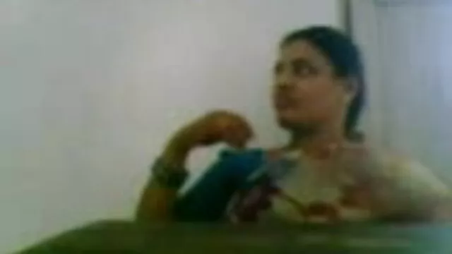 పోర్న్ యువకుడు ముడిపడి తన గర్ల్ మరియు సాధారణ లైంగిక ఆమె తెలుగు బిఎఫ్ సెక్స్ రంధ్రం లోకి