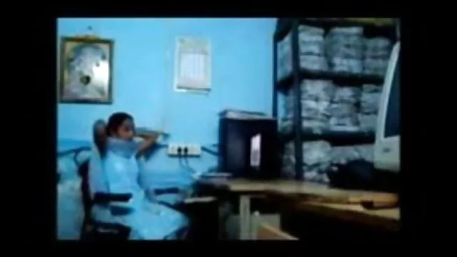 పోర్న్ ఆమె న్యూ సెక్స్ వీడియోస్ తెలుగు క్యాన్సర్ తో ఆమె భర్త డక్ వెబ్ కెమెరా మరియు masturbated ఆమె ముఖం మీద